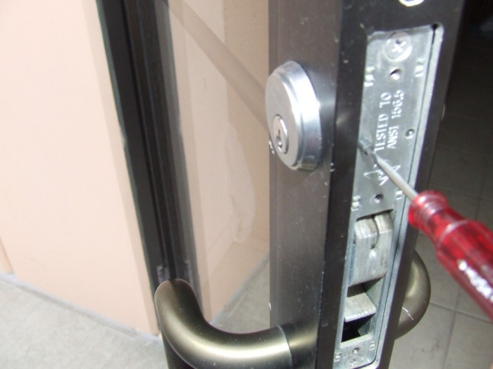 Door lock mechanisms